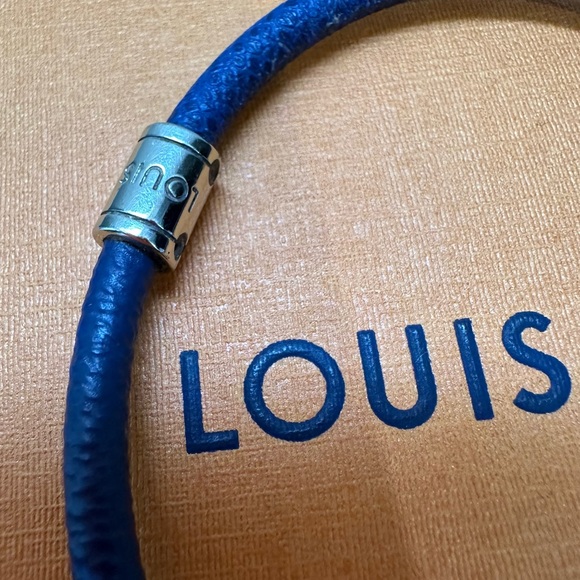 RARE Authentic Louis Vuitton Keep it bracelet Navy - Picture 3 of 6